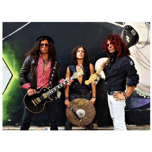 DOBERMANN UNPLAGGED ROCK INDIPENDENTE ITALIANO