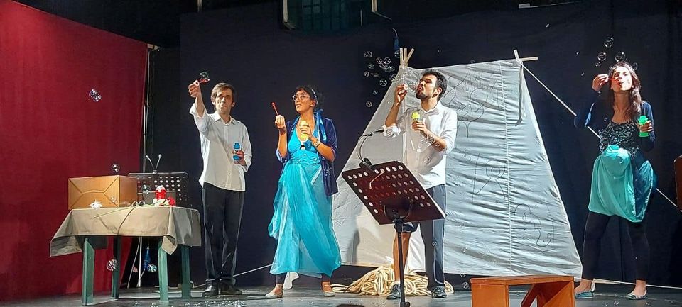 Era una notte buia e tempestosa. O forse no? - Teatro in Cortile con