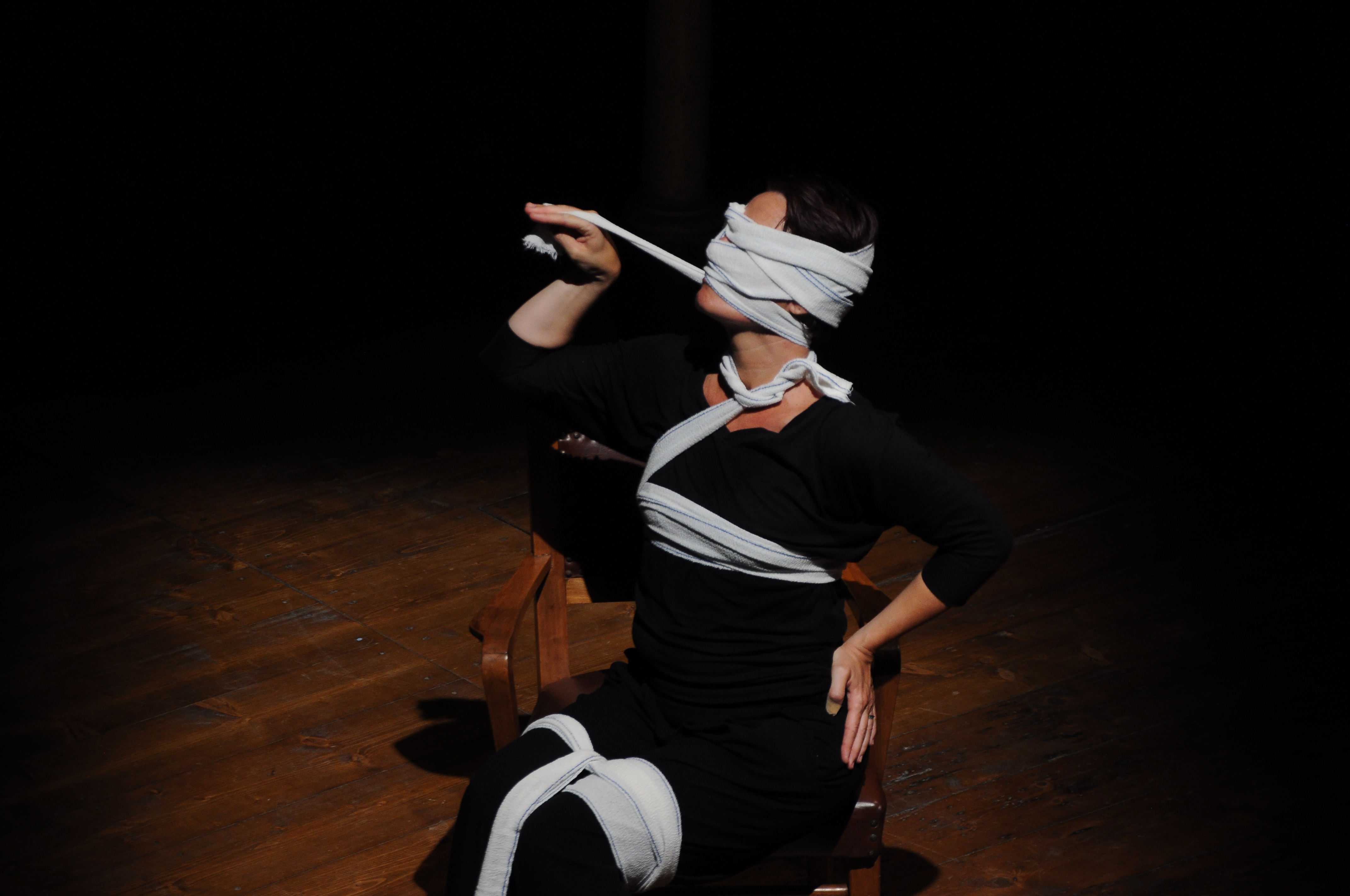 “Vecchia sarai tu”