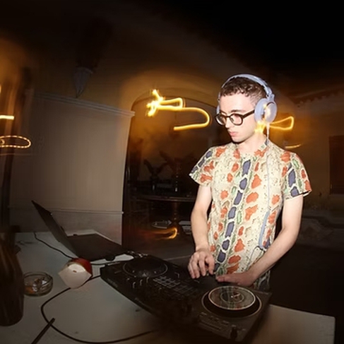 Karkasto and the timeless dream