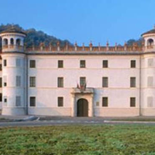 Fiaboleggiando con Caravancaraj al Filatoio Rosso di Caraglio  