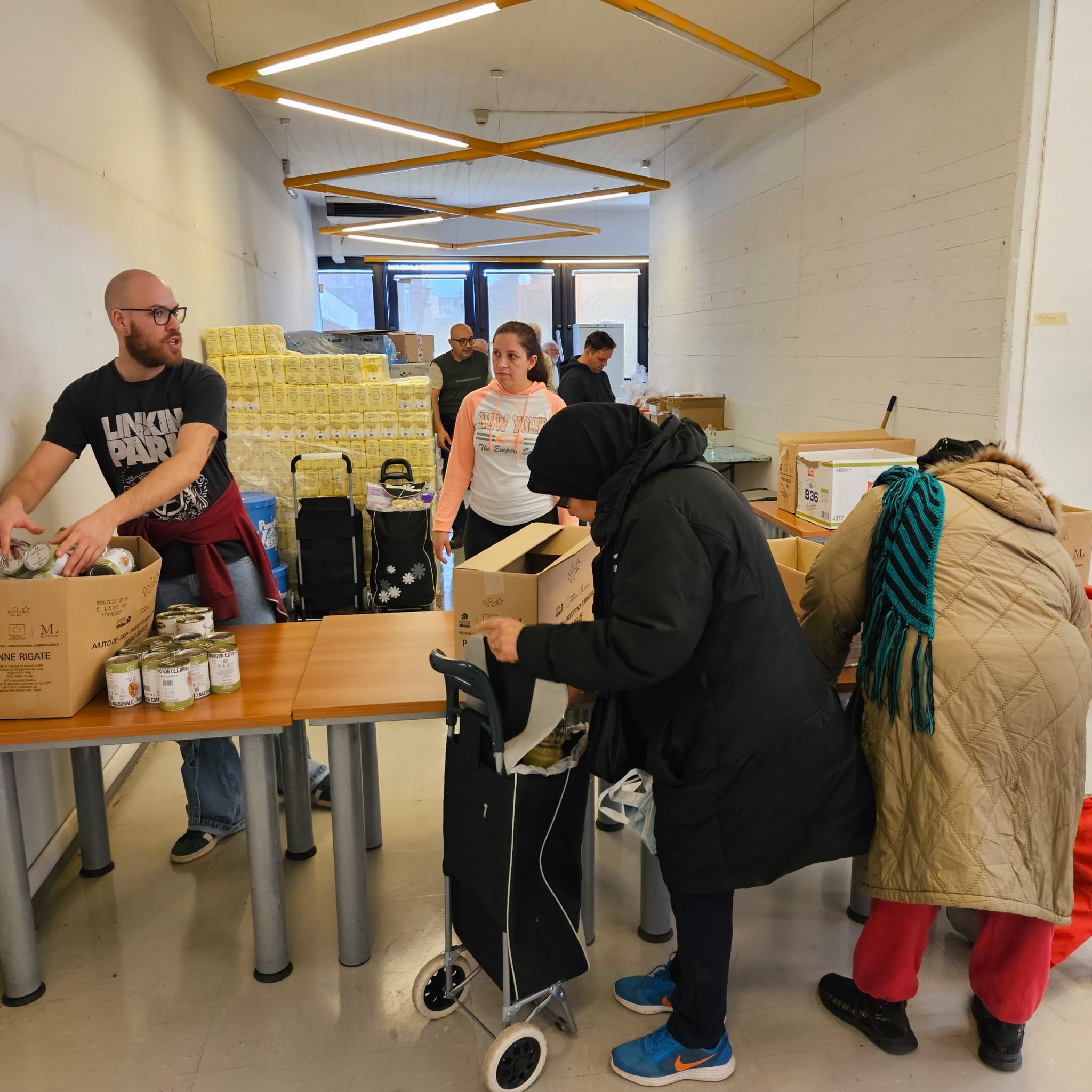 NELLA SEDE DELLA CIRCOSCRIZIONE 7, IL CENTRO DI DISTRIBUZIONE DI ARCI TORINO