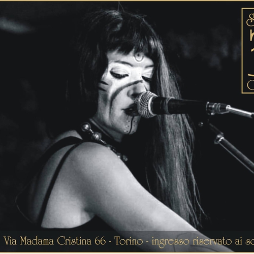 Lili Refrain - Halloween