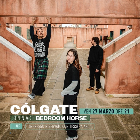 Cólgate + Bedroom Horse