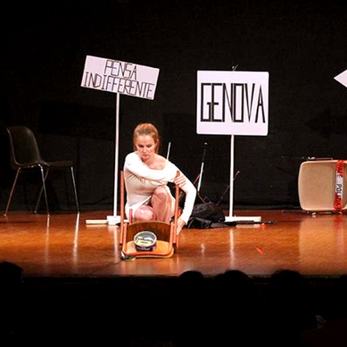 Sandra C – I Leoni globali Mo-No-Logo