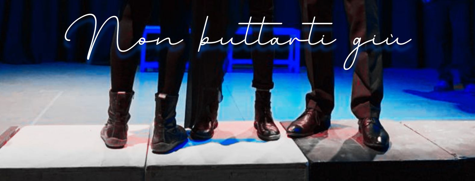 NON BUTTARTI GIU' improvvisazione al Cecchi Point