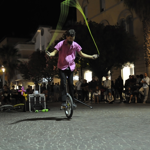 SÍ DI VENERE. Circo, giocoleria, magia, comicità. Dal 28 giugno al 26 luglio