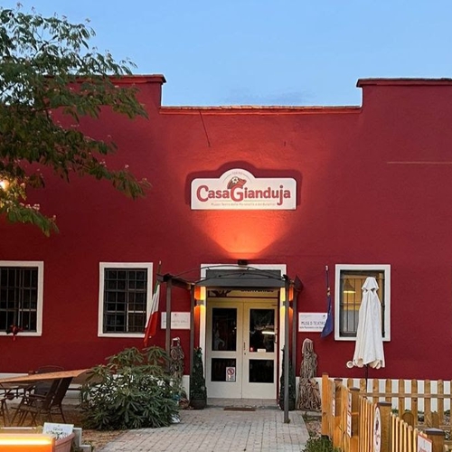 Un Pomeriggio Magico: Hansel e Gretel tra Marionette e Fantasia